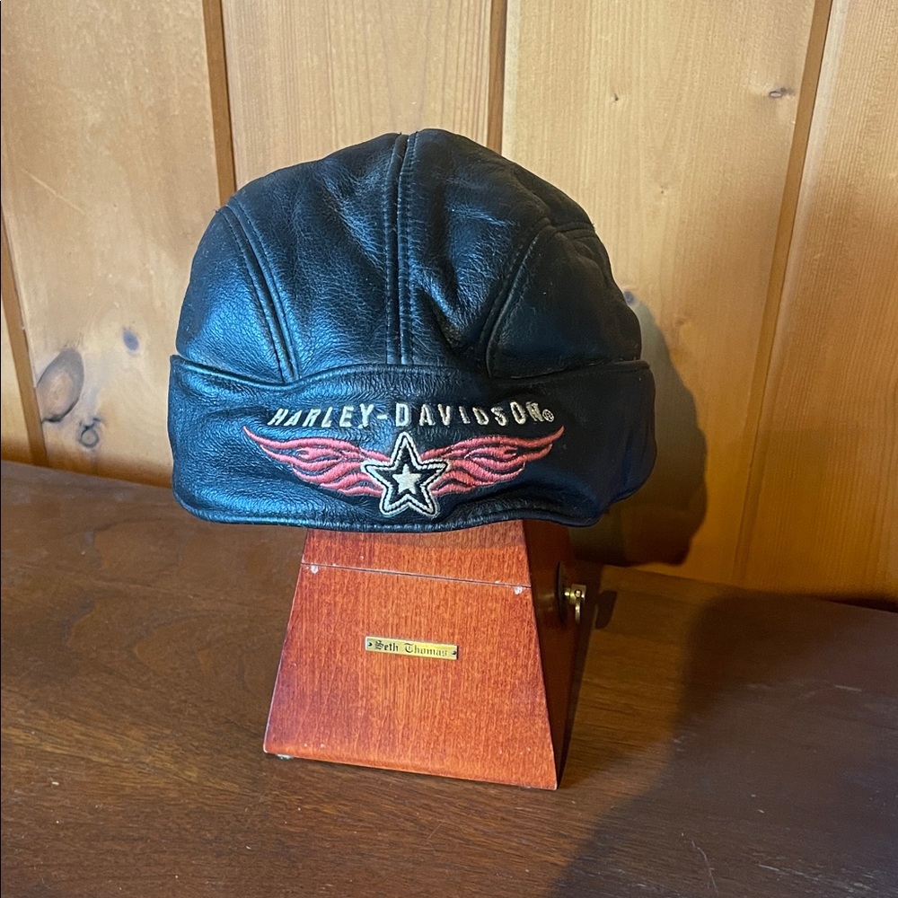 🏍️ Harley-Davidson Black Leather Beanie with Red Winged Star Embroidery